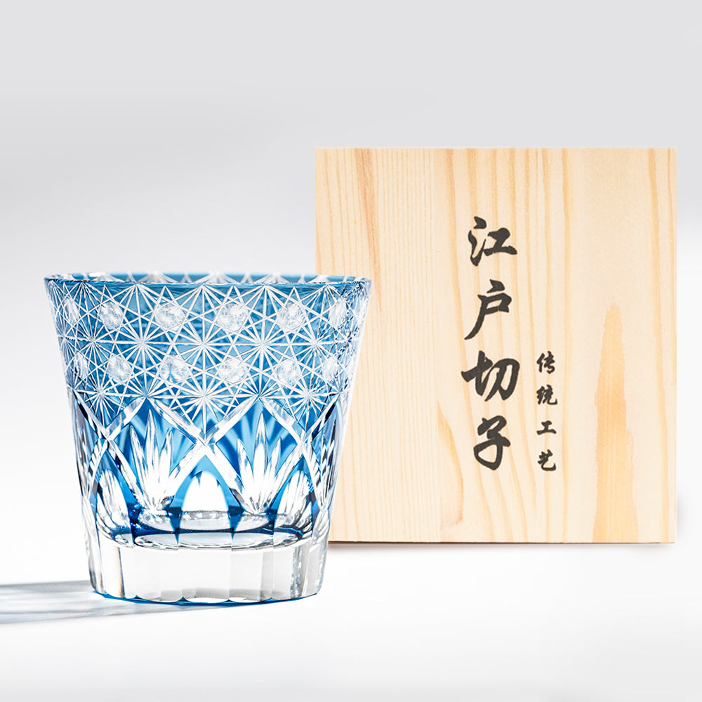 日式江戶切子 冰羽花紋手工切割威士忌杯 - 藍色 - 正面圖|BRAVOMART