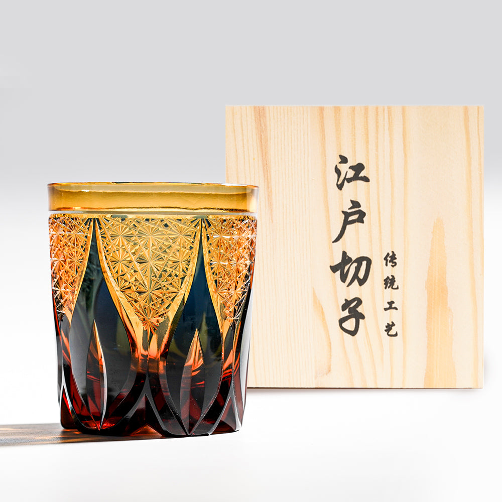 日式江戶切子 放射羽紋琥珀藍雙色手工切割威士忌杯 - 藍色 - 正面圖|BRAVOMART
