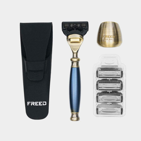 古銅色、帝王藍,五刀式角度,禮盒場景。FREED 客製化刻字。