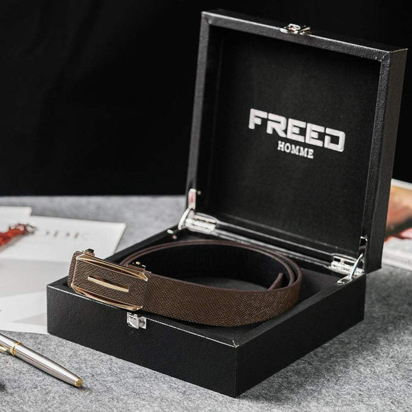 咖啡色頭層牛皮皮帶,金色方形釦,精緻禮盒,FREED 客製化刻字。