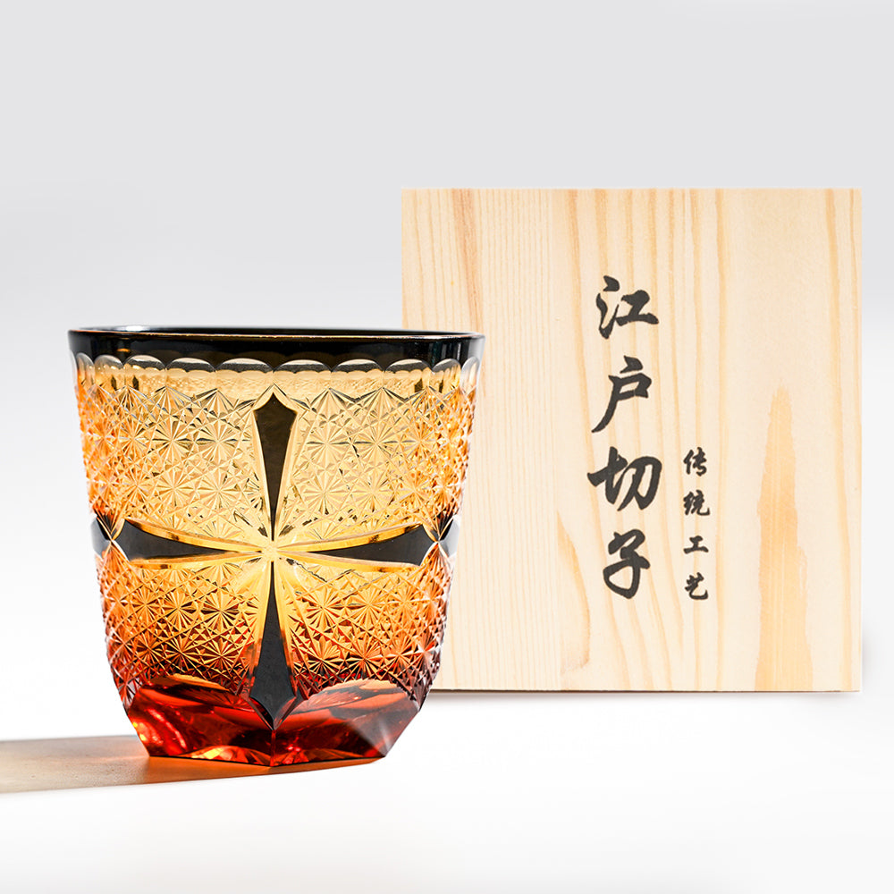 日式江戶切子 琥珀漸層手工雕刻十字紋威士忌杯 - 正面圖｜BRAVOMART