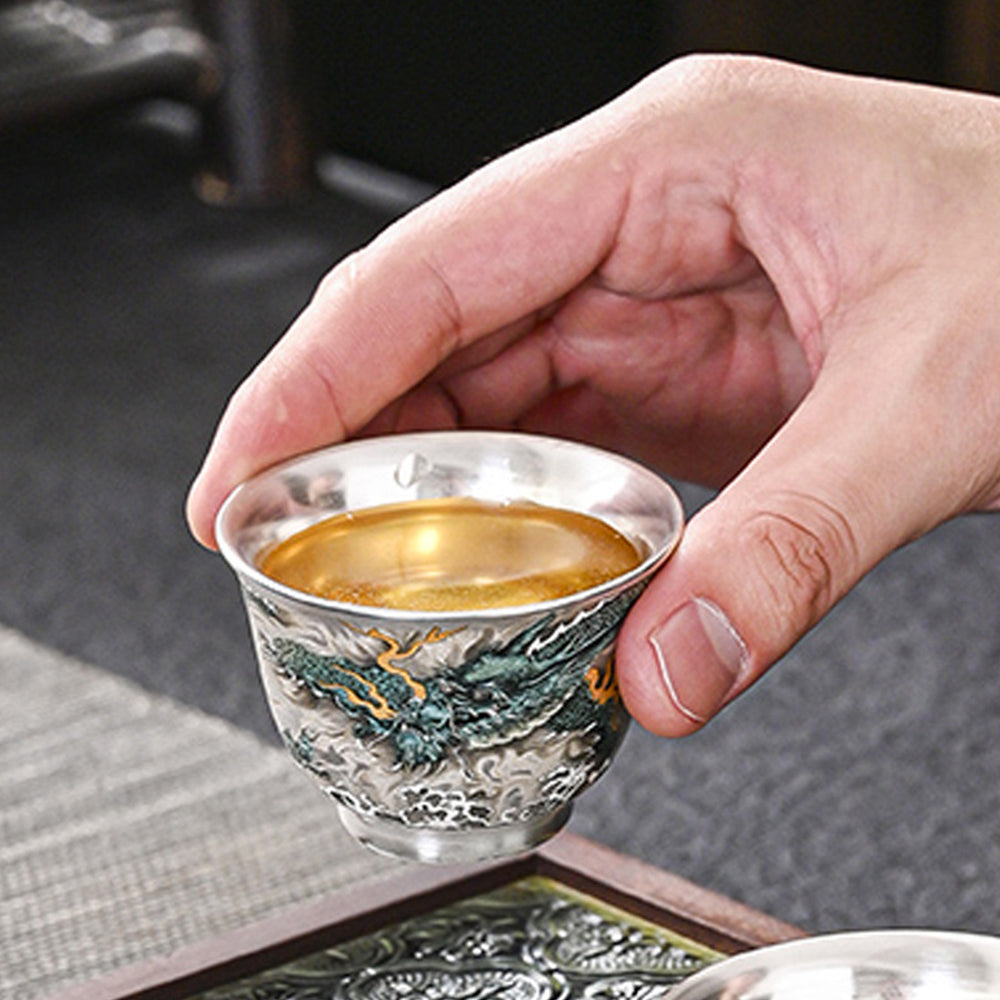 青龍鎏銀茶杯 反口杯 茶盞 - 使用情境｜BRAVOMART