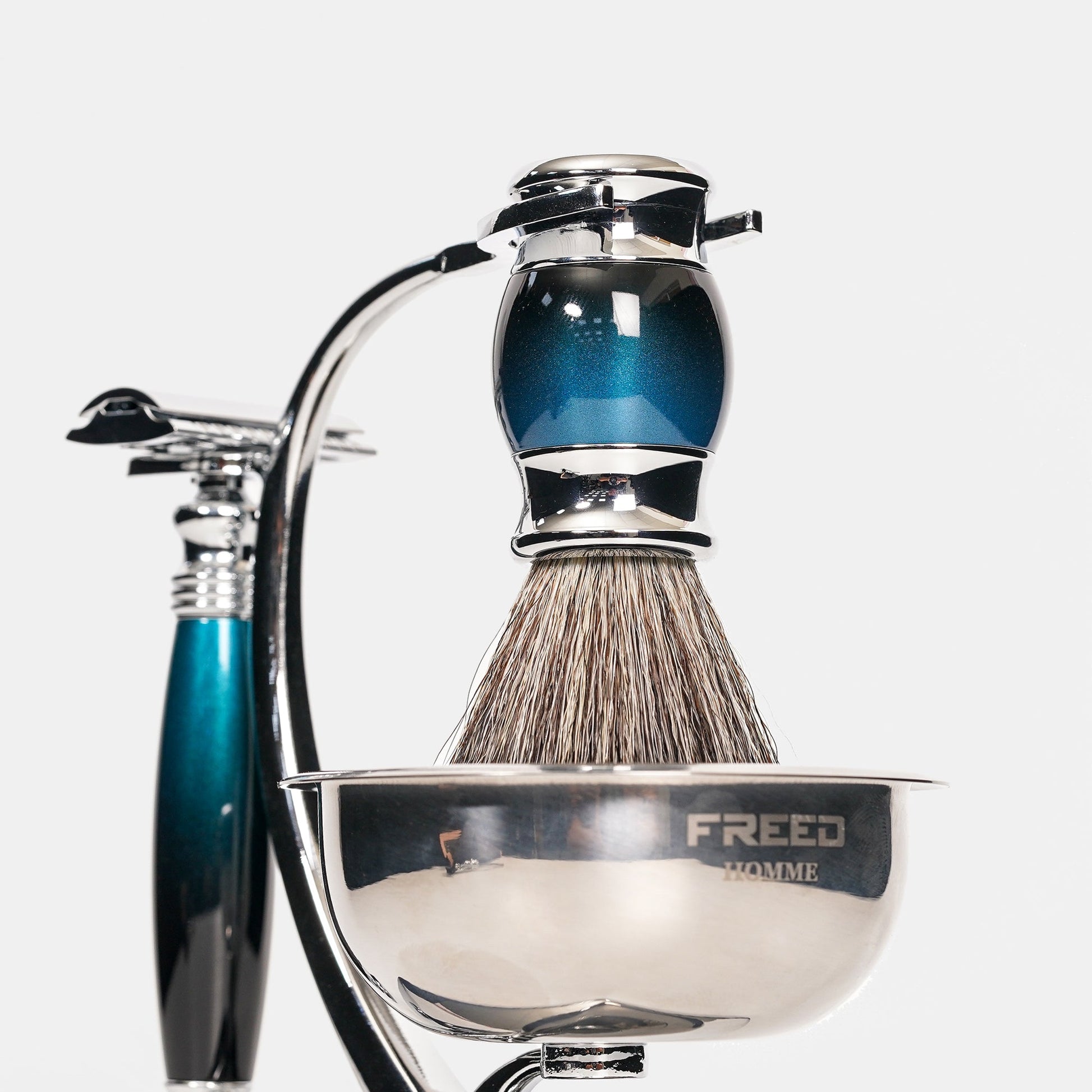 【FREED】雙刃式刮鬍刀天行者禮盒五件組 - 銀河藍 包裝展示