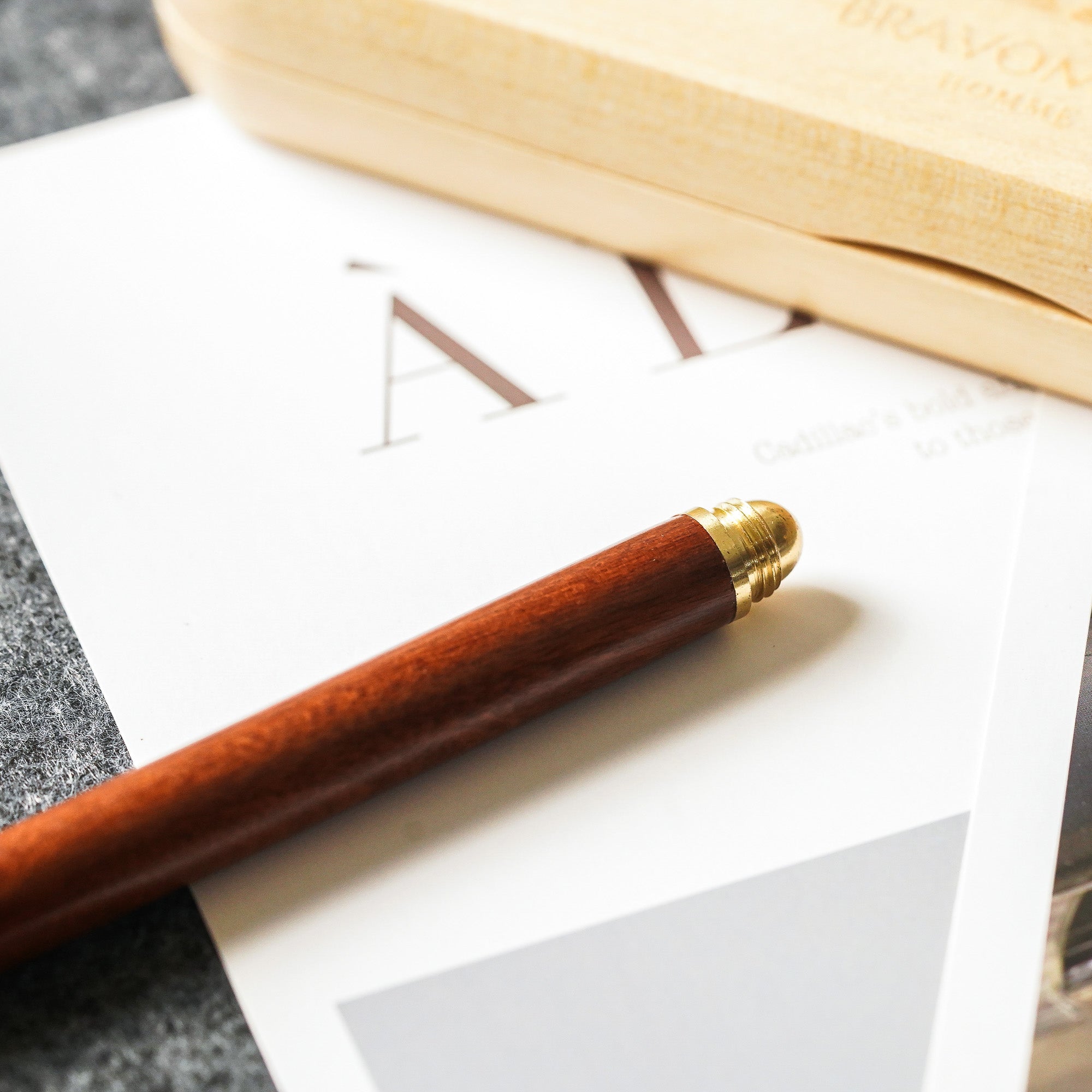 時尚黃銅金屬檀木筆身商務圓珠筆 - 配色展示｜BRAVOMART