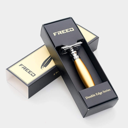 金色金屬。復古設計，雙刃。FREED 客製化刻字。