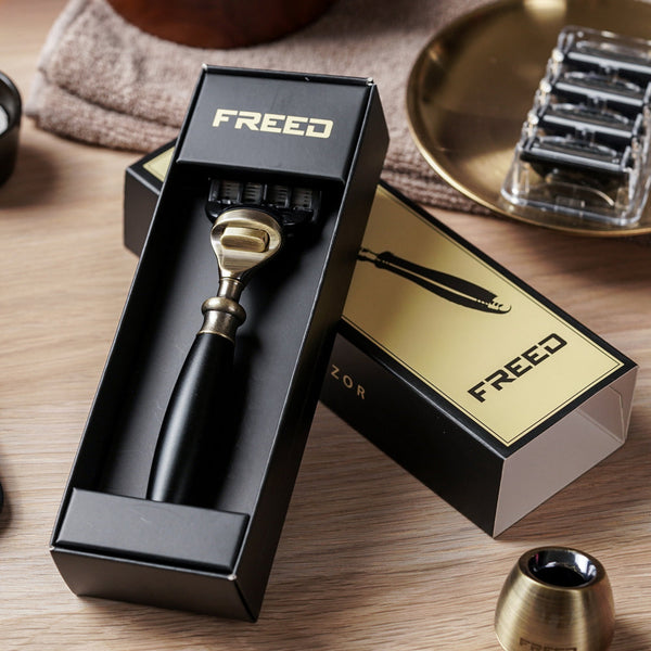 FREED 【古銅系列】五刀式刮鬍刀 - 極致黑 細節展示