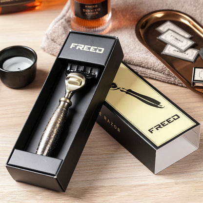 FREED 【蝕刻系列】五刀式刮鬍刀 - 仿古銅蝕刻雕花 細節展示