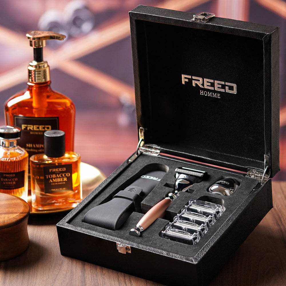 【兩週年特仕款】尊爵四件組刮鬍刀禮盒 - 玫瑰金 - FREED