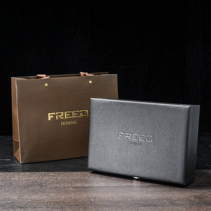 古銅色刮鬍刀禮盒，極致黑，FREED 客製化刻字。
