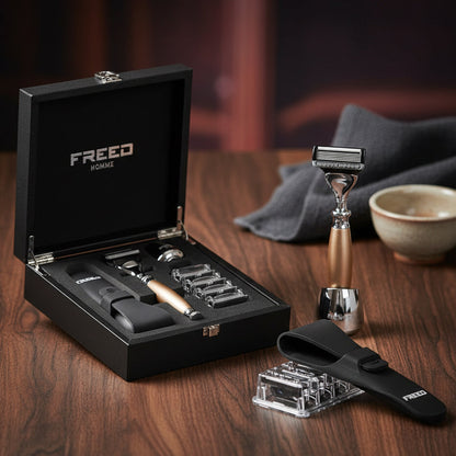FREED 【一周年紀念款】尊爵四件組刮鬍刀禮盒 - 阿波羅 商品情境展示