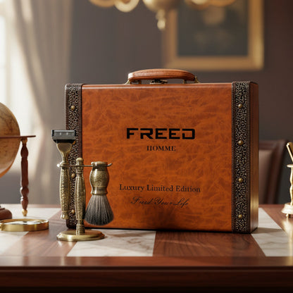 FREED 【兩週年紀念款】 豪華典藏版刮鬍刀禮盒 - 仿古銅蝕刻雕花 商品情境展示