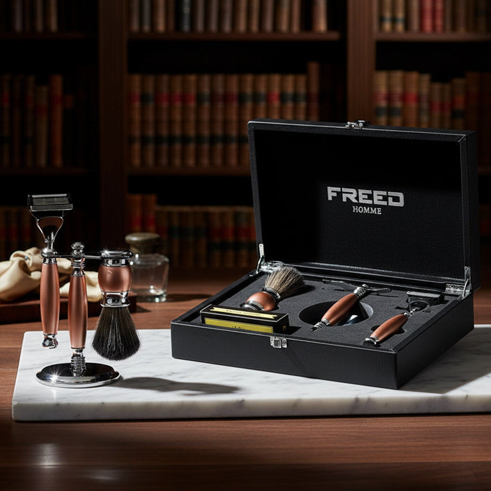 FREED 【兩週年特仕款】五刀式刮鬍刀豪華禮盒四件組 - 玫瑰金 商品情境展示